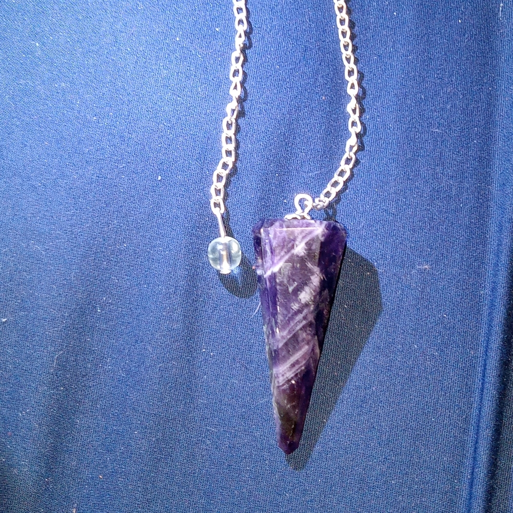 Natural Amethyst Crystal Gemstone purple Color Hexagonal Reikei Dowsing